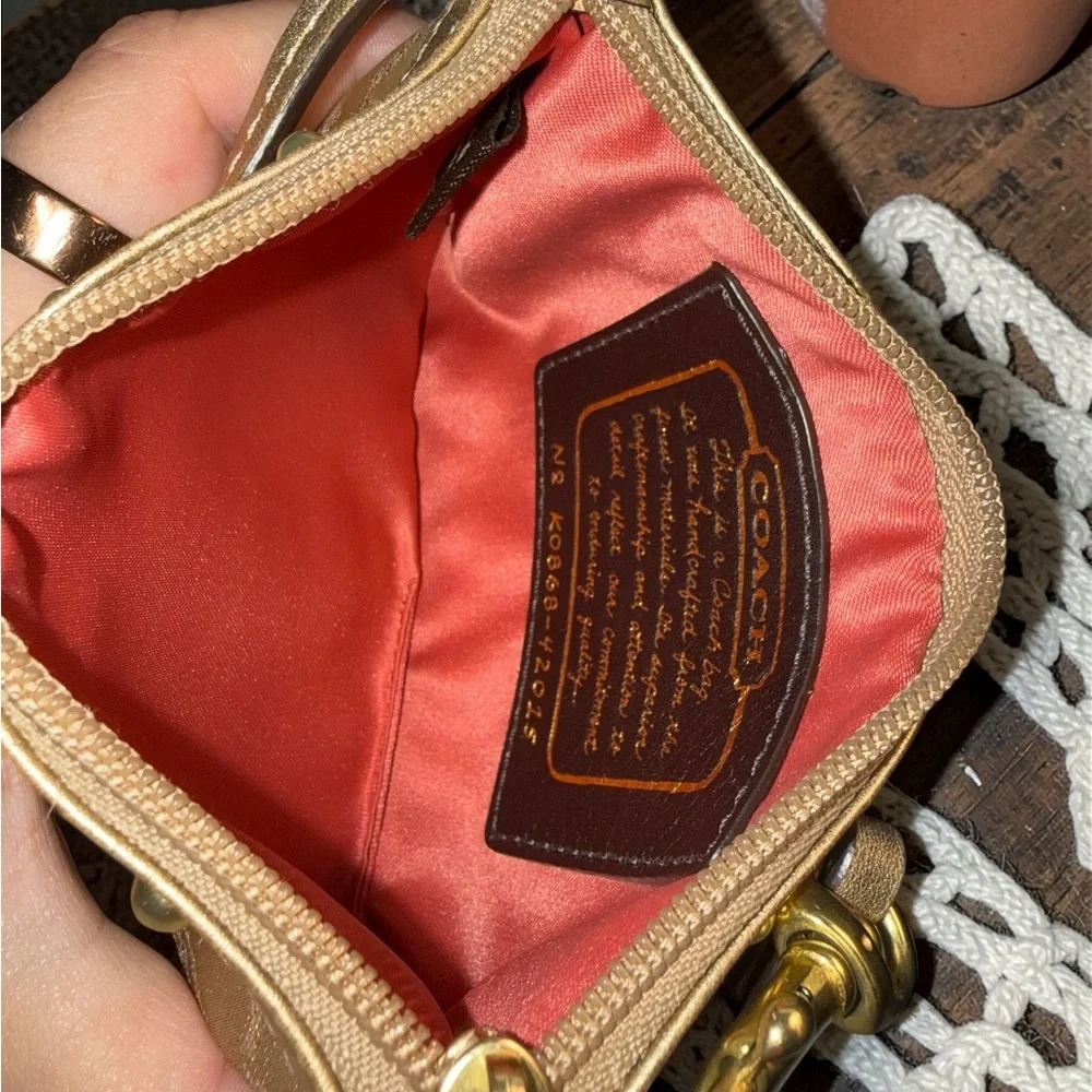 Coach Signature Stud Metallic Gold Lurex Wristlet ✨💛 - Picture 6 of 7